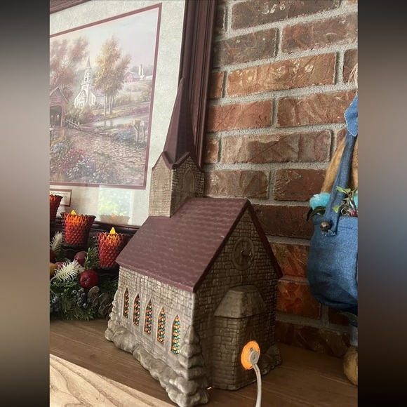 ❤️ Rare Vintage 1981 Large Catholic Stained Glass Lighted Musical Church‼️FINAL - Picture 6 of 9